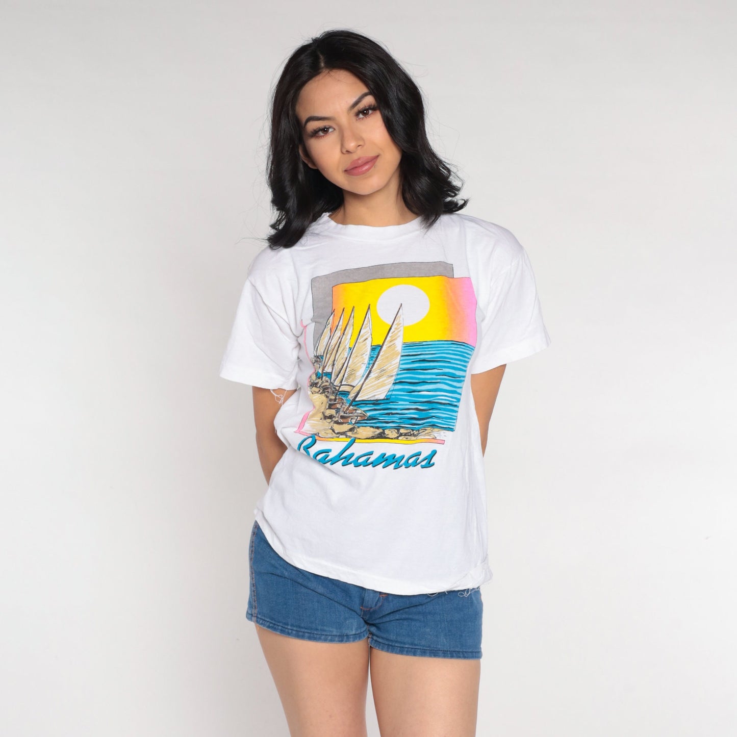 90s Bahamas Sailboat Graphic T-Shirt White Vintage Tee Small