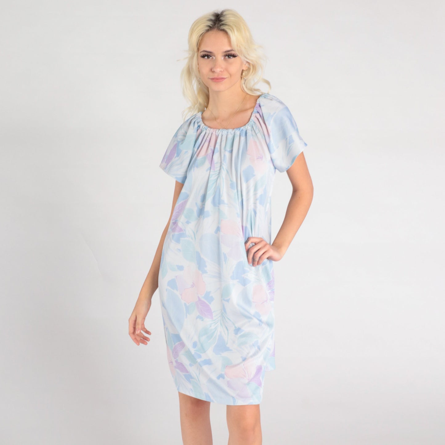 70s Pastel Blue Floral Shift Dress Short Sleeve Midi Medium Large