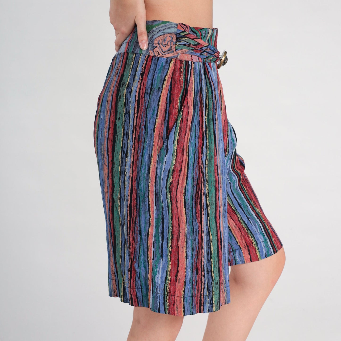 90s Striped Wide Leg Shorts High Waist Bermuda Rayon Green Blue Red Medium