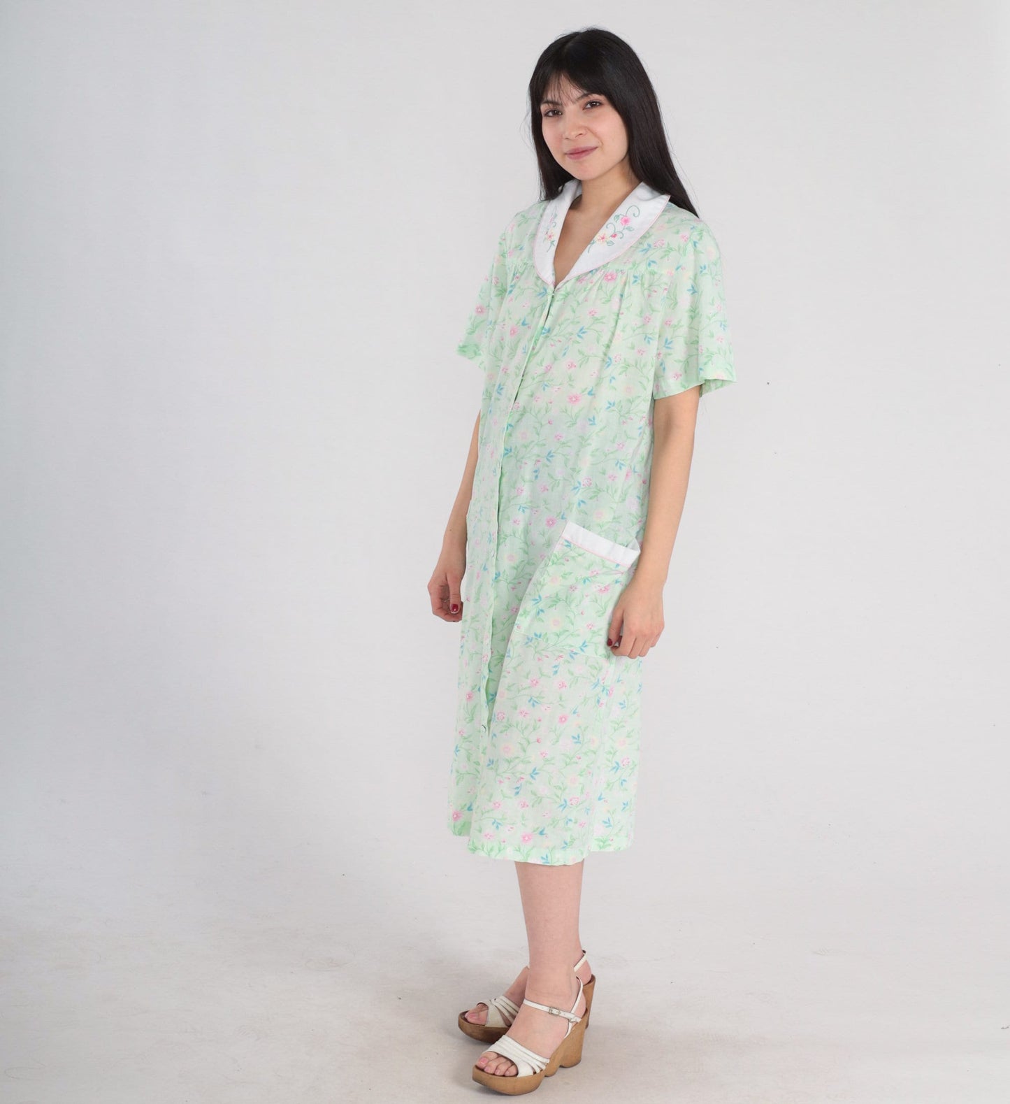 70s Floral Embroidered Nightgown Green Midi Snap Button Pajama Dress Medium