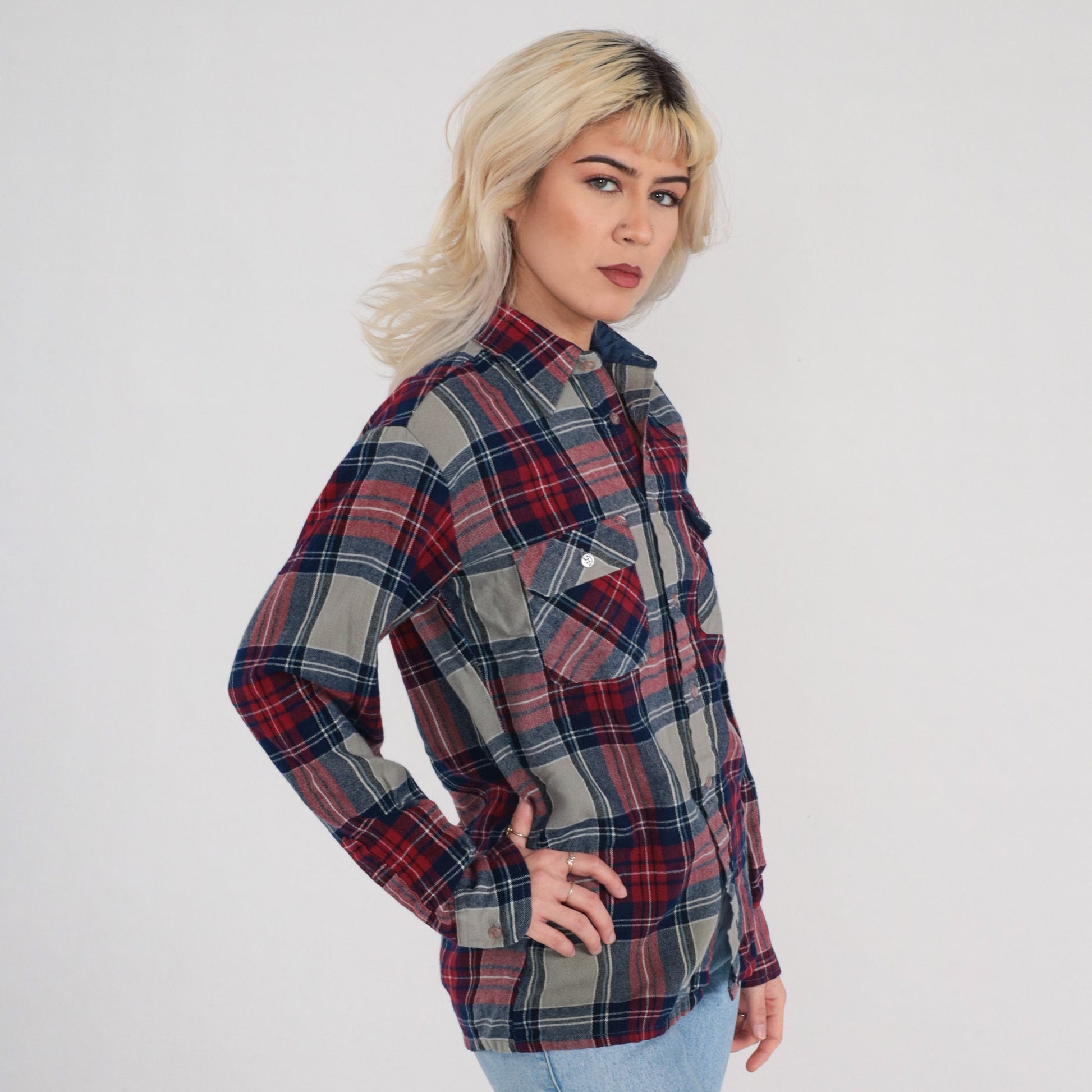 90s Plaid Flannel Button-Up Shirt Red Grey Long Sleeve Small S