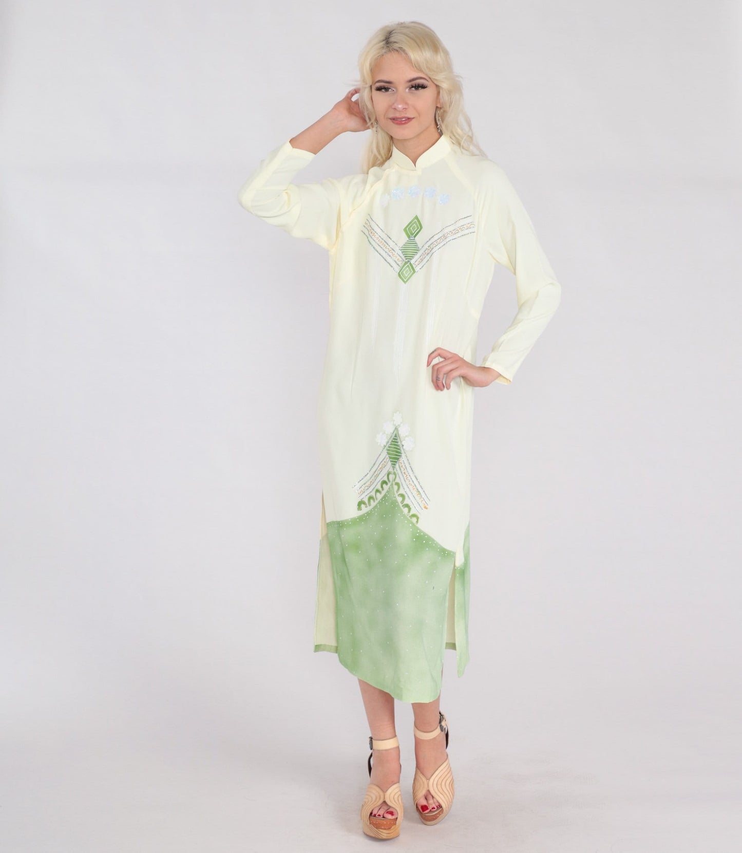 90s Vietnamese Ao Dai Midi Dress Light Yellow Mandarin Collar Long Sleeve Medium M