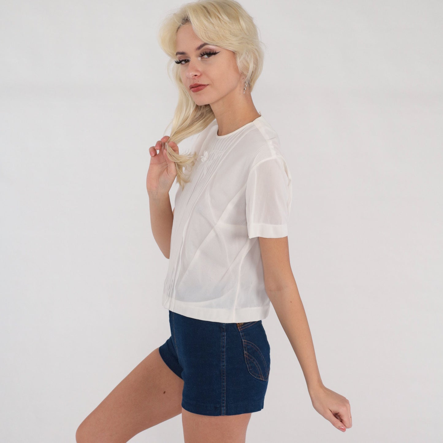 60s White Nylon Blouse Pleated Butterfly Rosette Short Sleeve Button Back Medium
