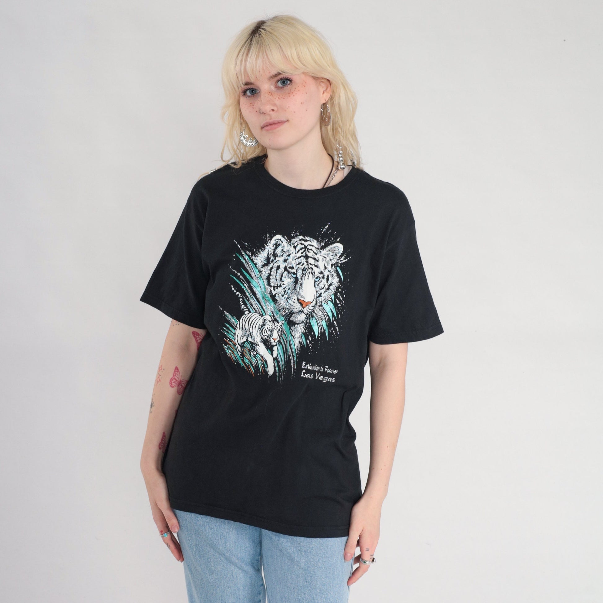 Y2K White Tiger Glitter Graphic Tee Extinction is Forever Black Medium