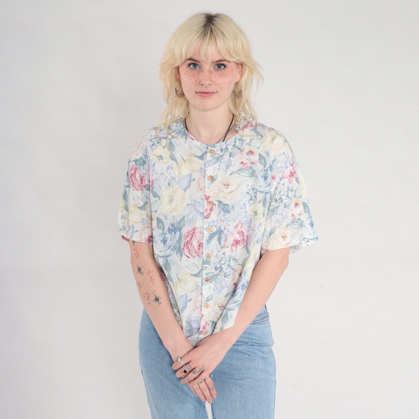 90s Rose Floral Rayon Blouse White Button-Up Short Sleeve Medium