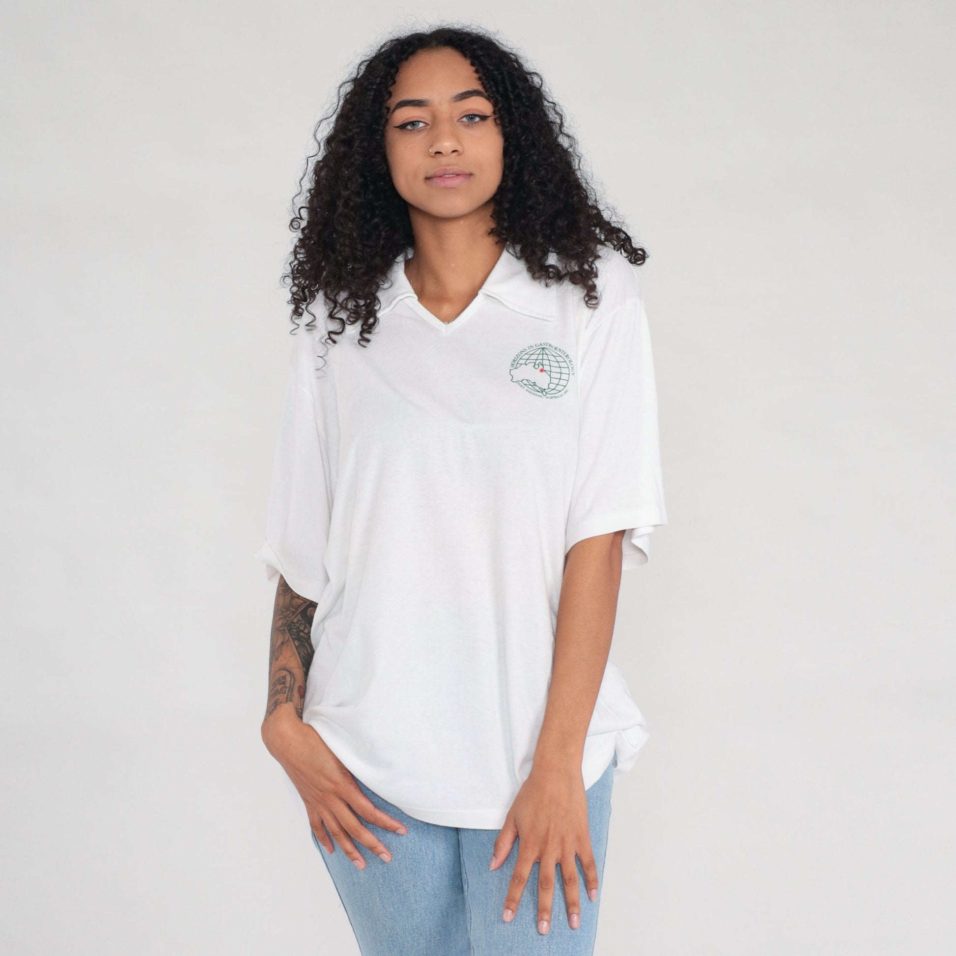90s Horizons in Gastroenterology Port Douglas Australia Graphic Tee White Extra Large