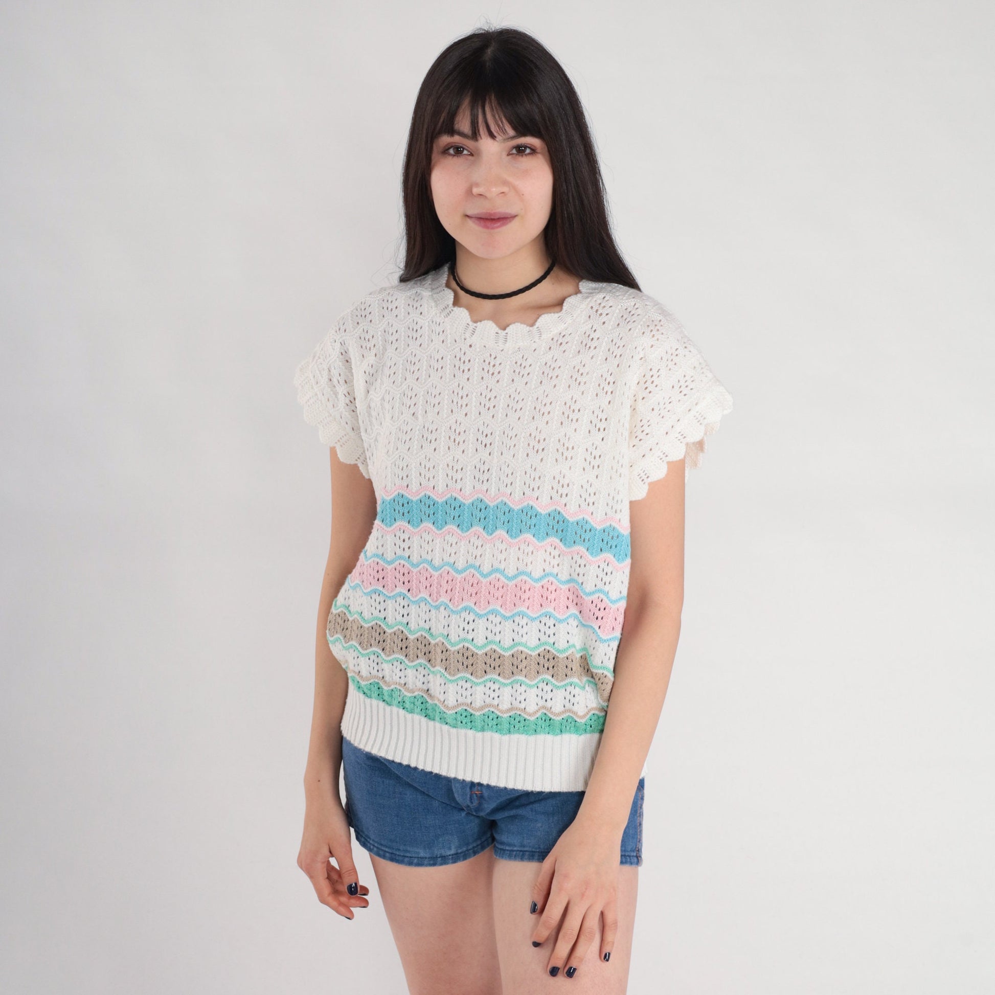 80s White Striped Open Weave Knit Top Scalloped Short Sleeve Medium