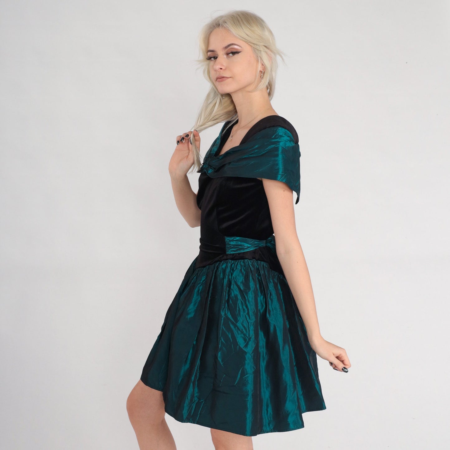 90s Black Velvet Green Mini Dress High Waist Full Skirt Small S