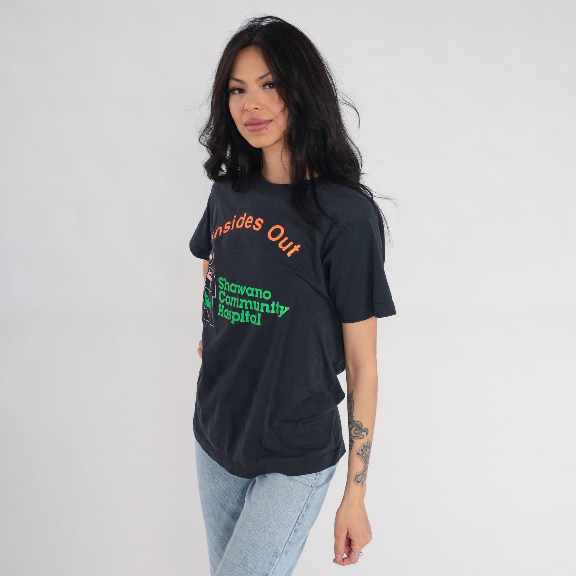 80s Shawano Community Hospital Screen Stars Graphic T-Shirt Black Small