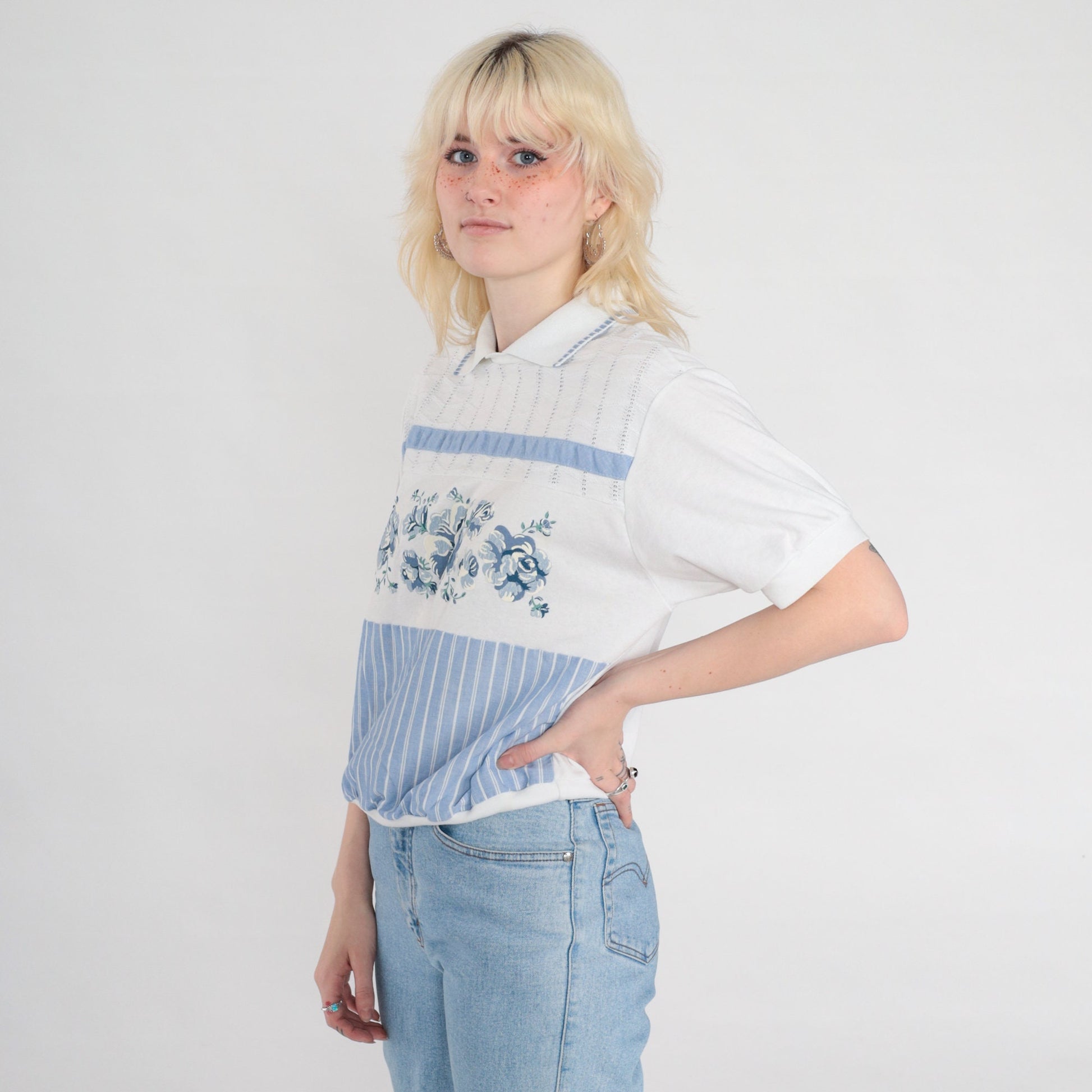 90s Floral Striped Blouse White Blue Collared Short Sleeve Large L