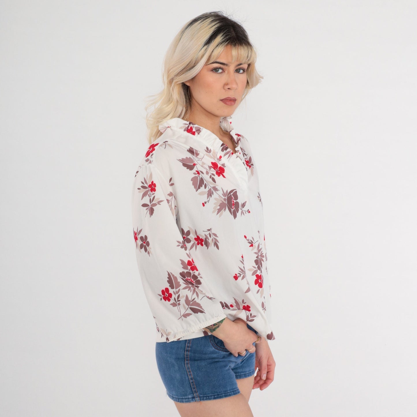 70s Floral Blouse Ruffle Neckline Long Sleeve White Rose Taupe Large