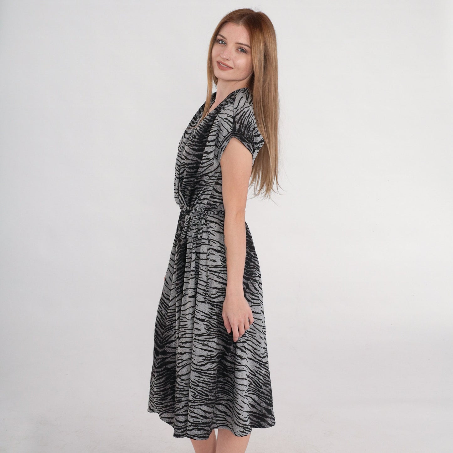 70s Tiger Print Midi Dress Grey Black Faux Wrap Cap Sleeve V Neck Small Medium
