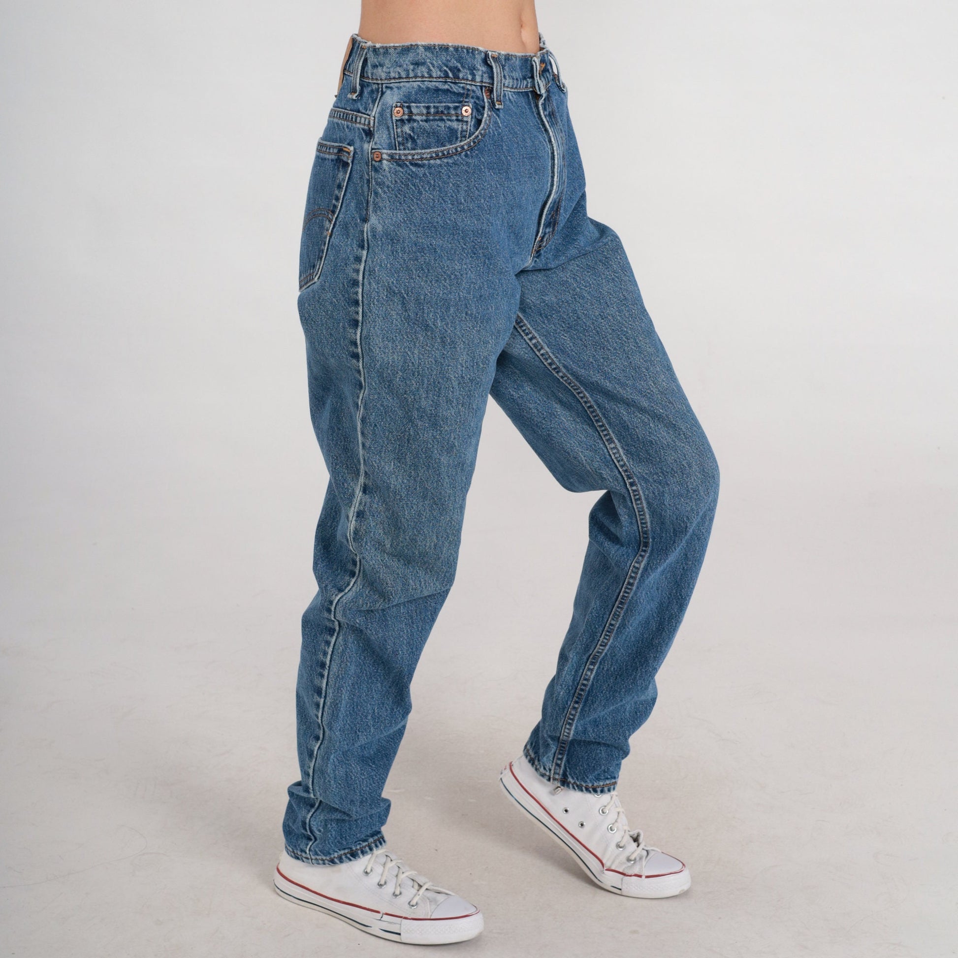 90s Levi's 550 High Waisted Tapered Jeans Blue Denim Long 11