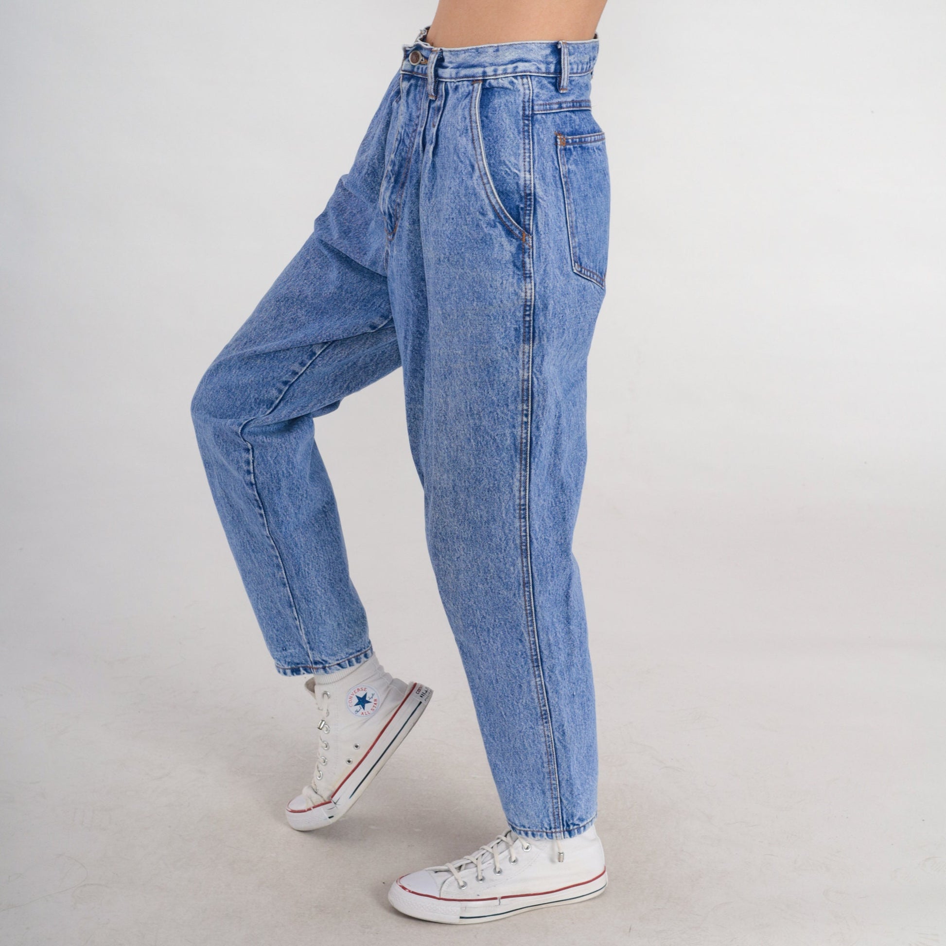 90s Bill Blass High Waist Pleated Tapered Denim Jeans Blue Small