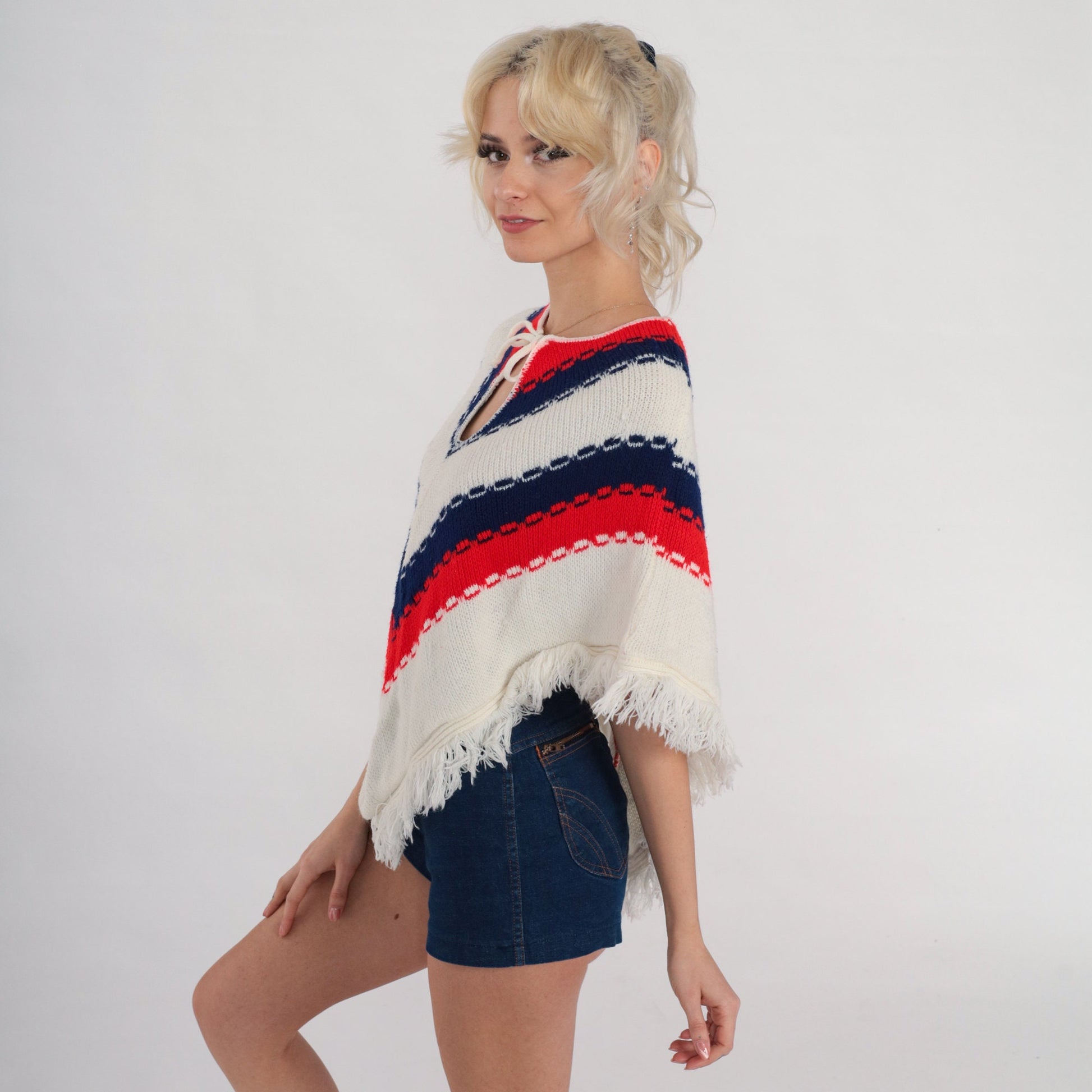 70s Chevron Striped Knit Poncho Shawl Fringe Keyhole White Red Blue Small Medium