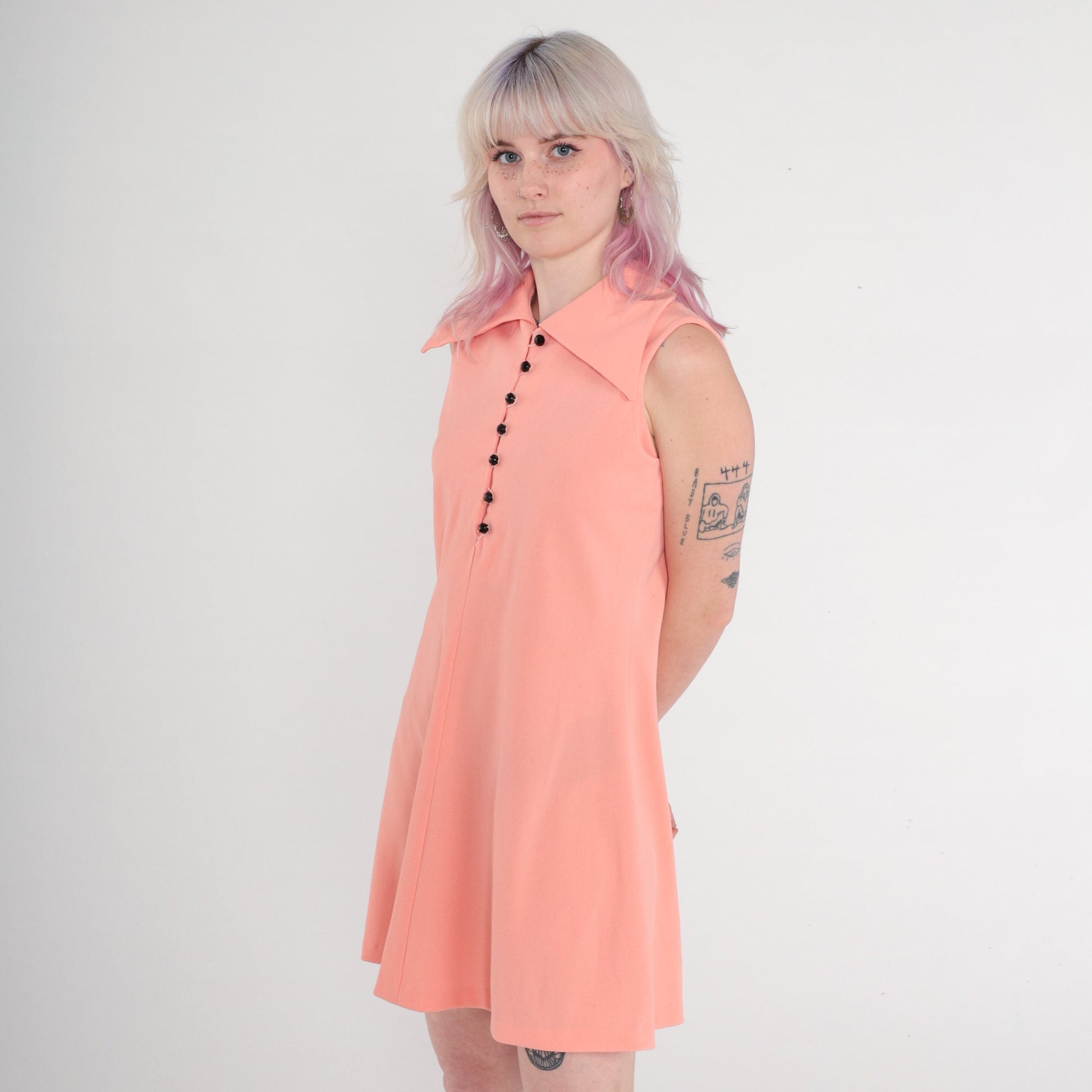 70s Peach Mod Mini Shift Dress Button-Up Sleeveless Collared Medium