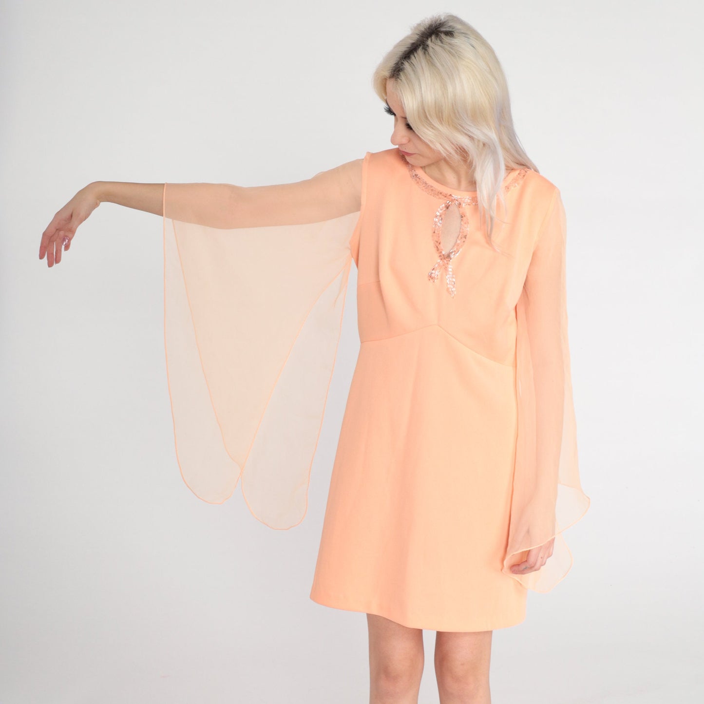 1960s Peach Babydoll Mini Dress Angel Sleeve Beaded Keyhole Medium Large