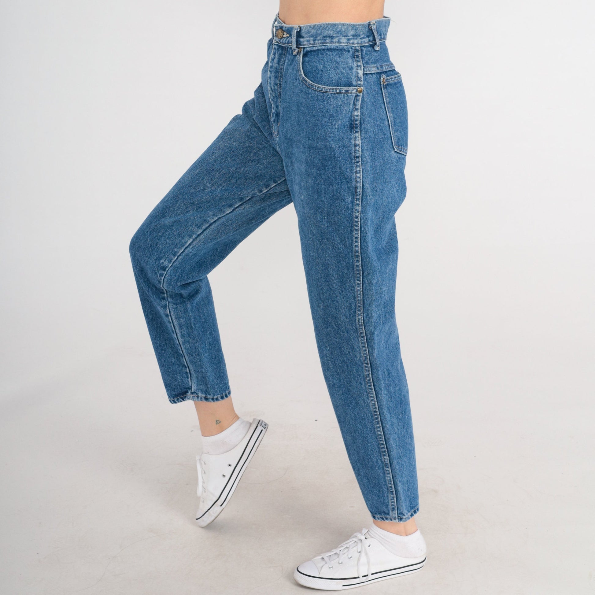 90s High-Rise Tapered Mom Jeans Blue Denim Small 26