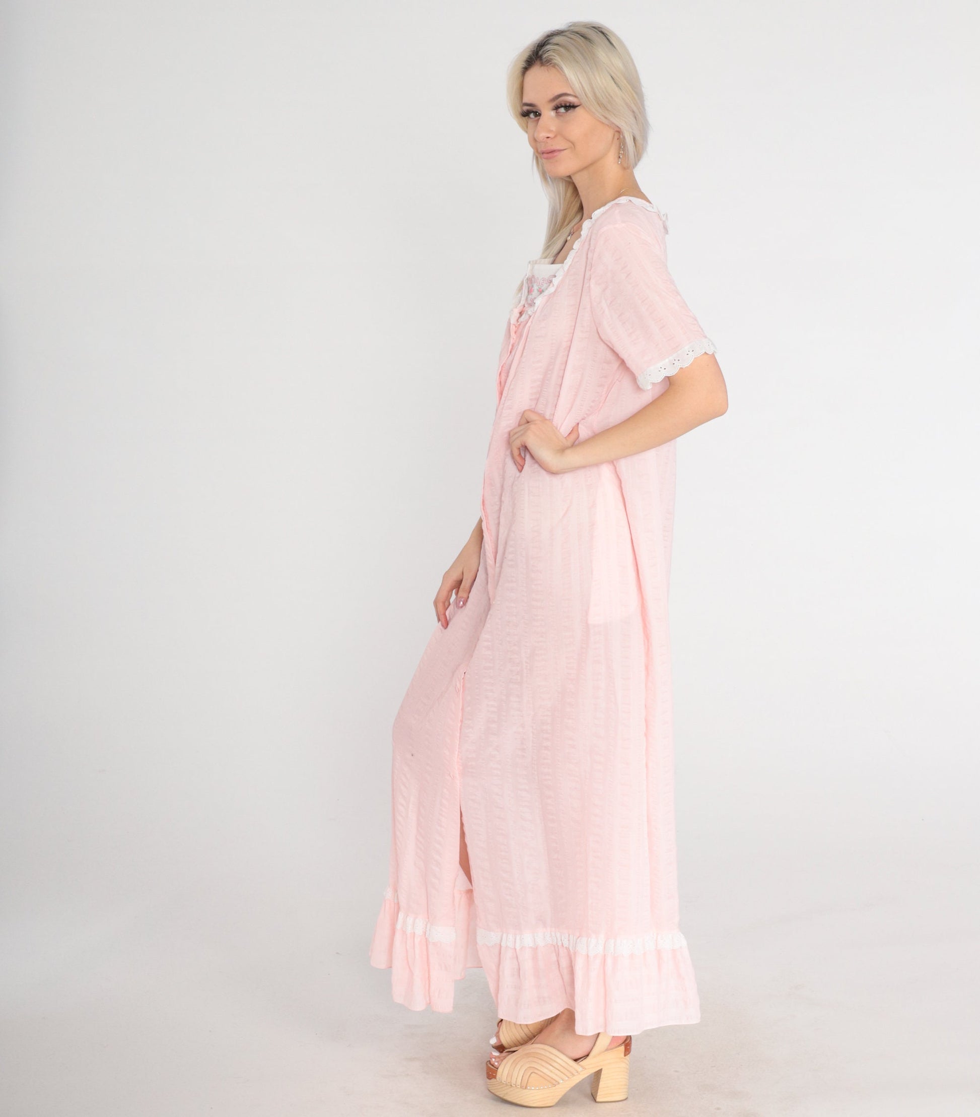 70s Baby Pink Striped Nightgown Maxi Eyelet Lace Floral Embroidered Medium
