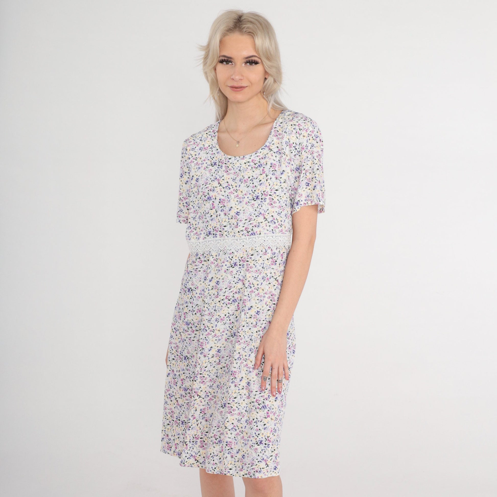 90s Floral Midi Dress White Lace Trim Short Sleeve Shift Medium