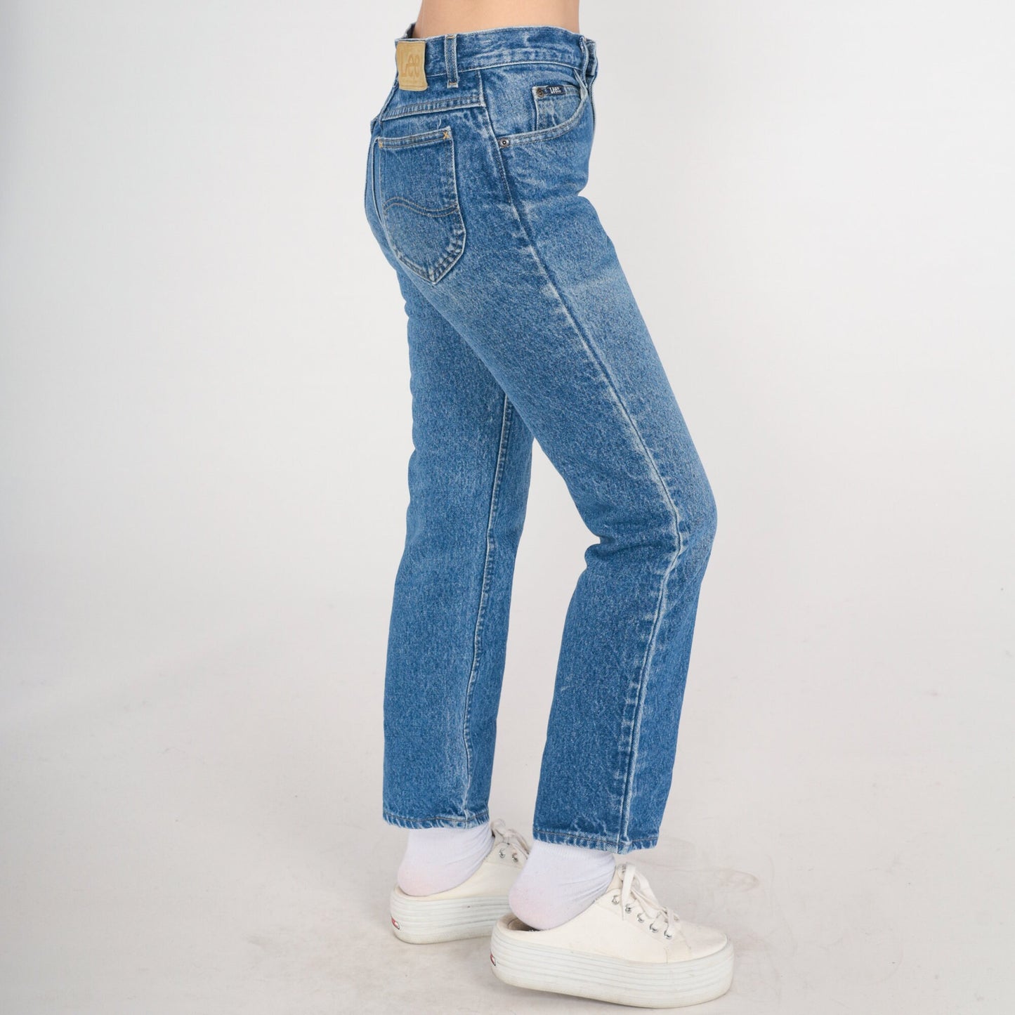 90s Lee Mom Jeans Mid Rise Straight Leg Blue Denim Small