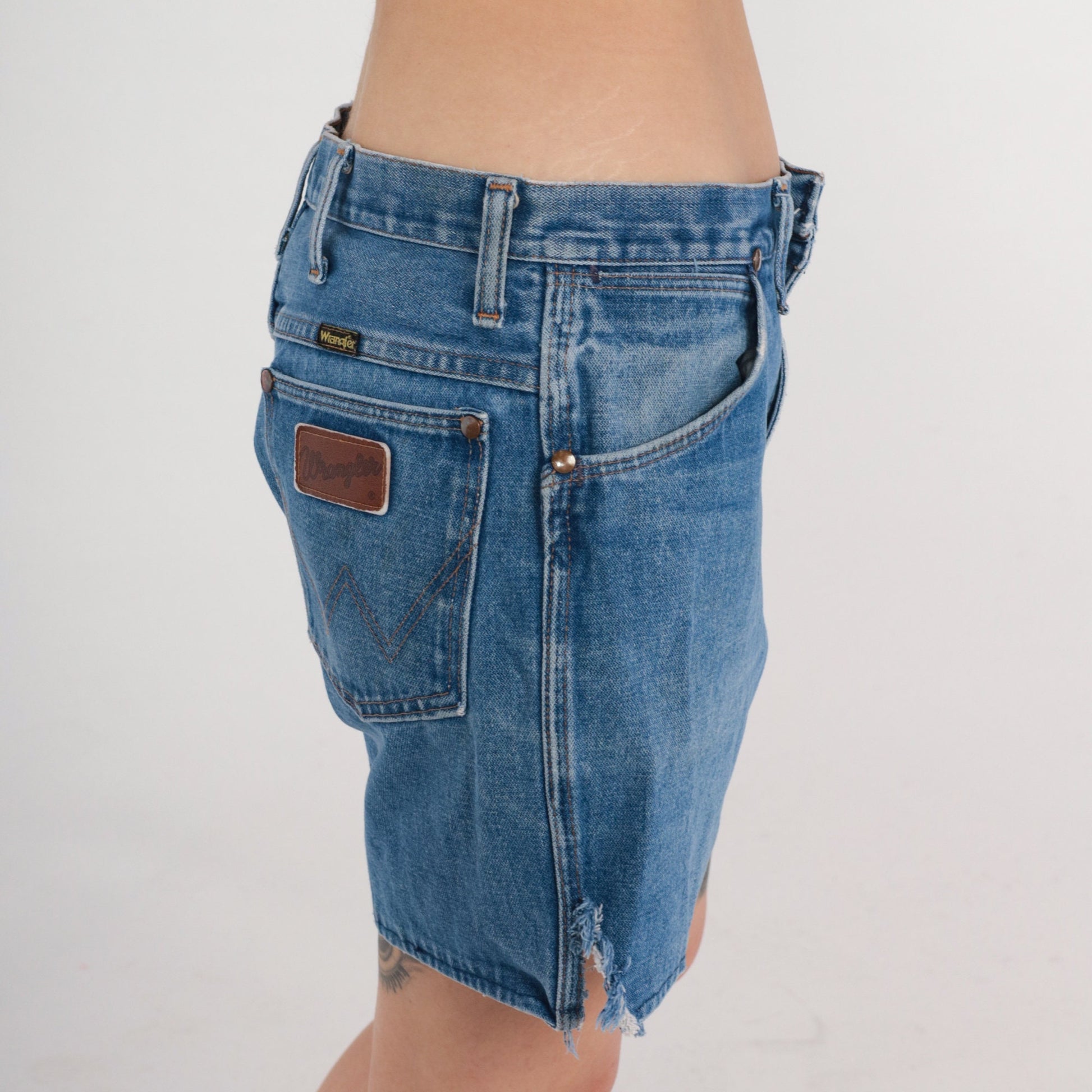 80s Wrangler High Waisted Denim Shorts Blue Frayed Cutoff XL