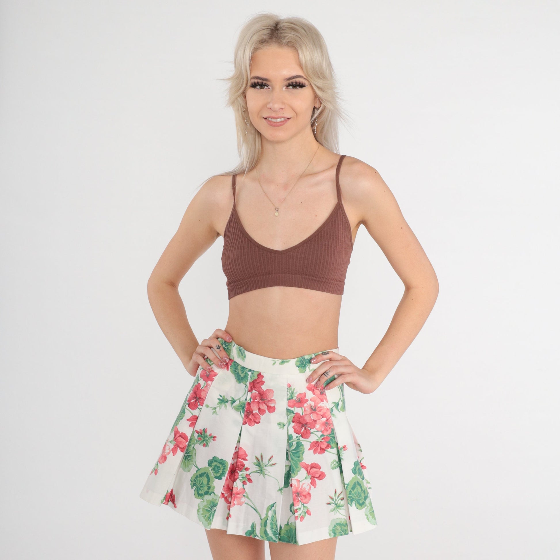 80s Floral Pleated Tennis Skirt White Mini High Waist Red Green Extra Small