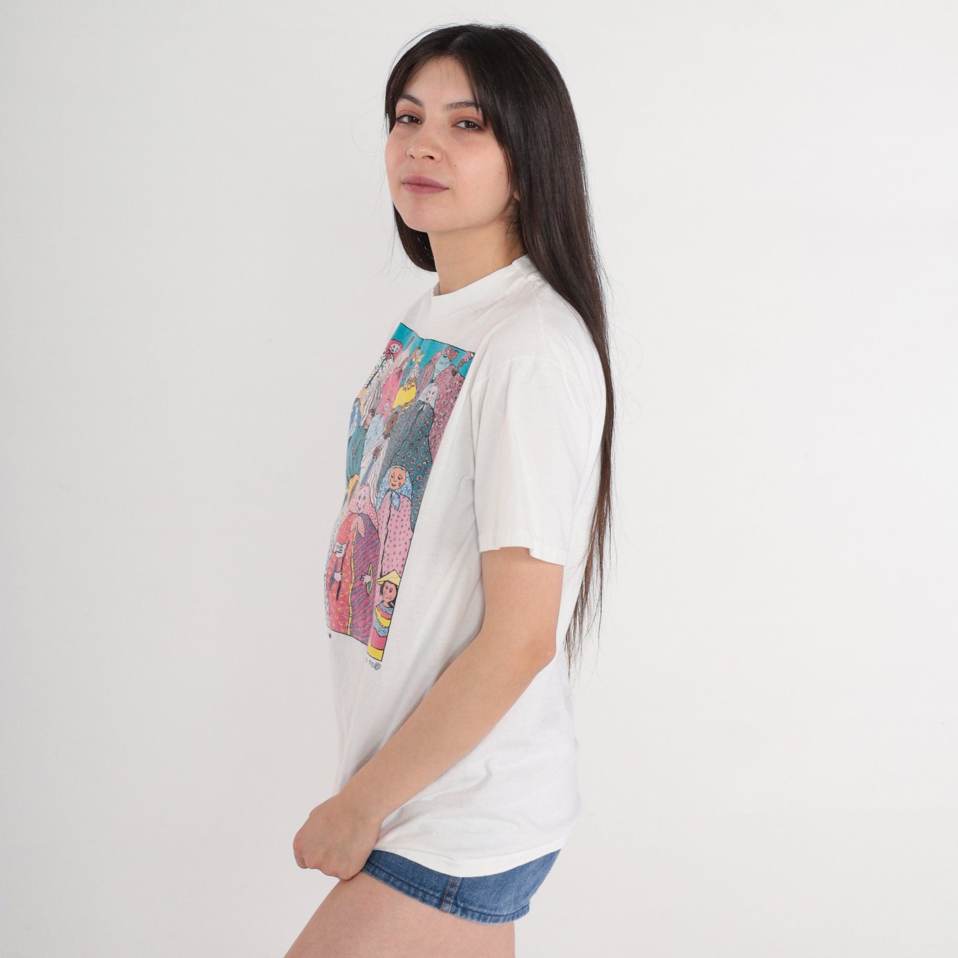 90s Kiki Suarez Many Strong and Beautiful Women Graphic Tee White Cotton Small