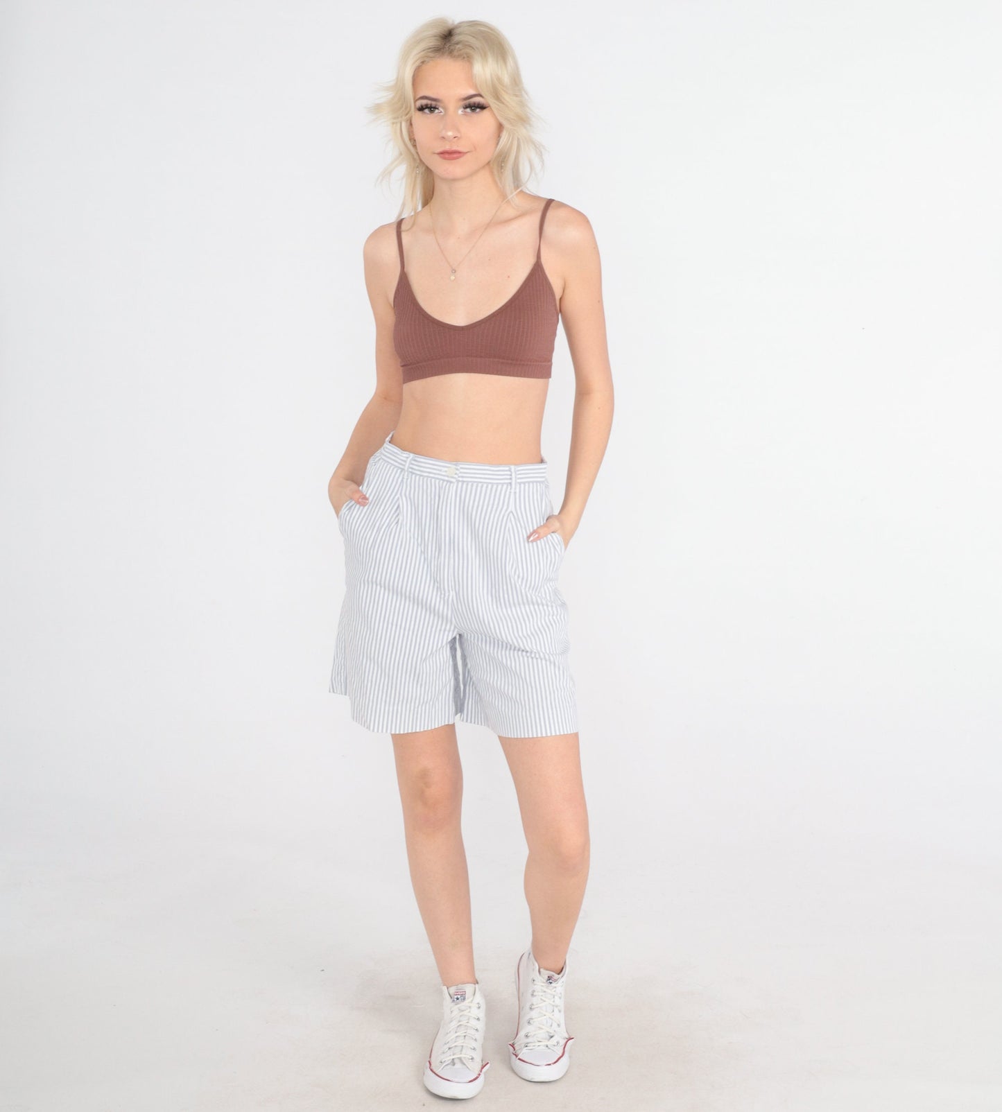 90s Striped Pleated High-Waist Shorts White Grey Pinstripe Small