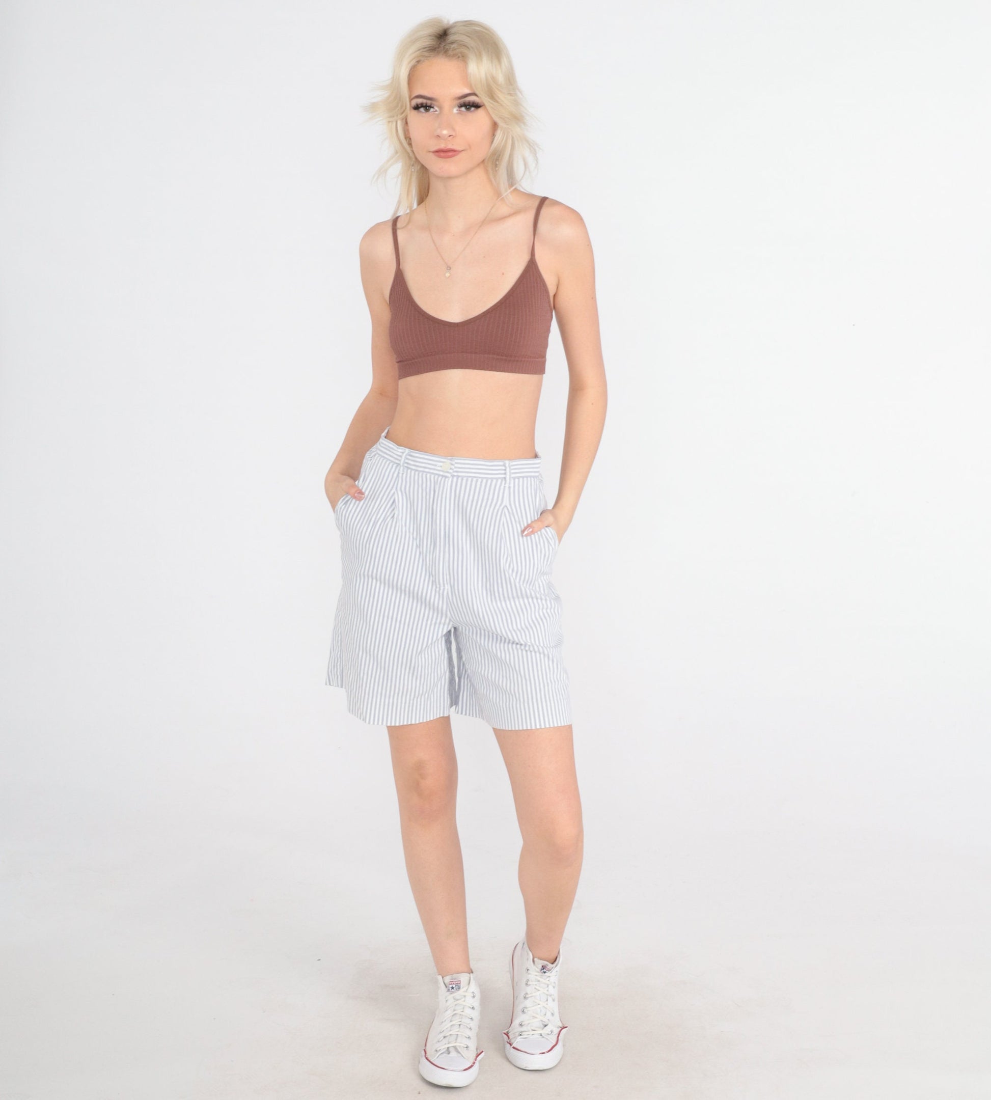 90s Striped Pleated High-Waist Shorts White Grey Pinstripe Small