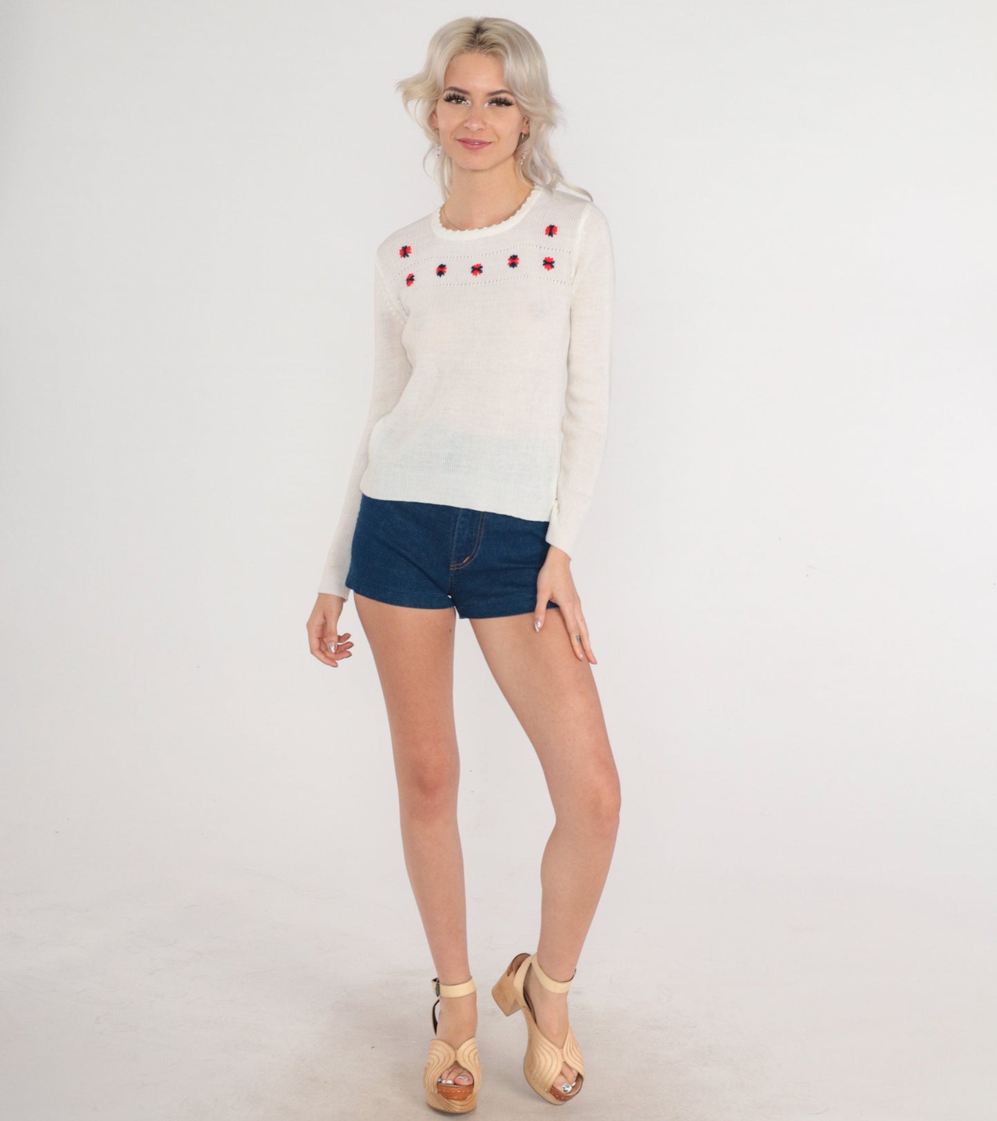 70s Floral Embroidered White Knit Pullover Sweater Cutout Small