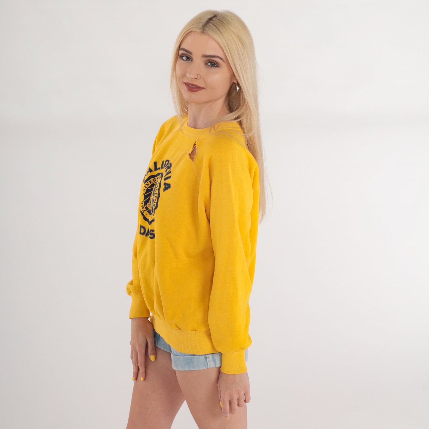 80s UC Davis Aggies Sweatshirt Yellow Raglan Graphic Distressed Small