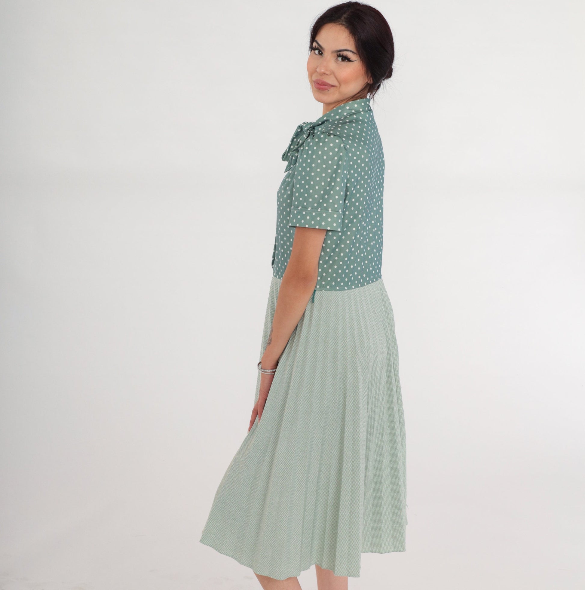 70s Green Polka Dot Midi Dress Puff Sleeve Neck Tie High Waisted Medium