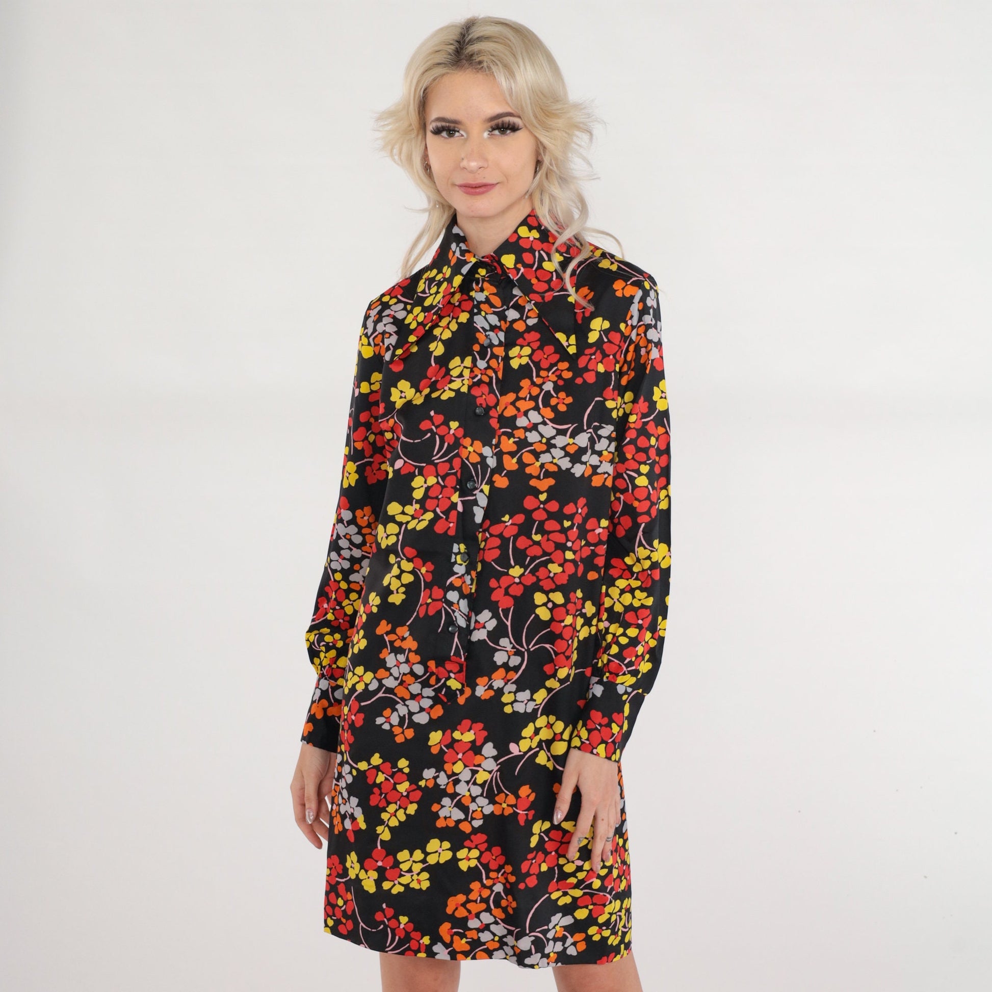 60s Black Floral Mini Shift Dress Dagger Collar Button-Up Long Sleeve Medium