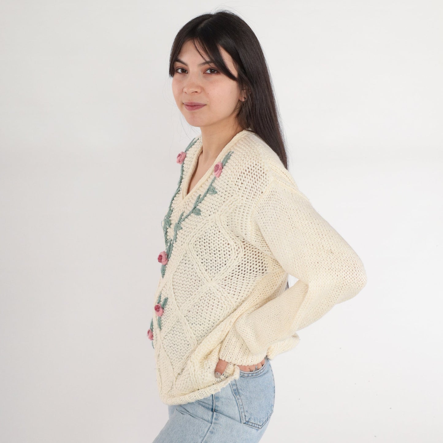 90s Cream Cable Knit Sweater V-Neck Floral Embroidered Pullover Medium