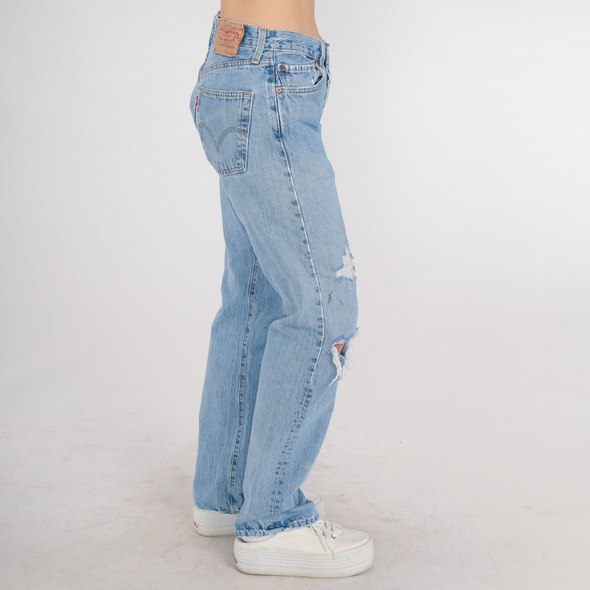 00s Levi's 501 Straight Leg Jeans Blue Denim Ripped Knees 32x34