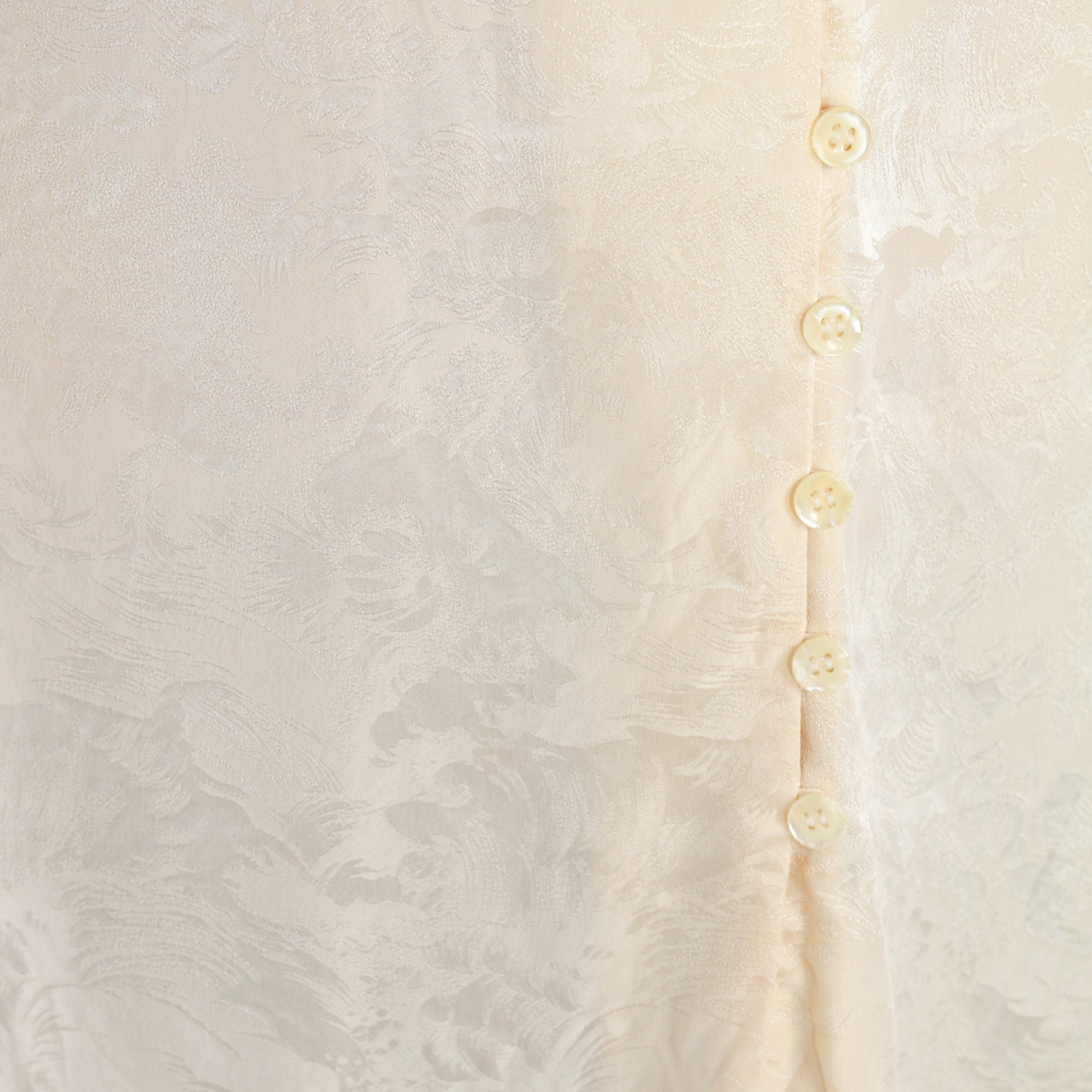90s Cream Silk Blouse Floral Embossed V-Neck Button-Up Short Sleeve Small