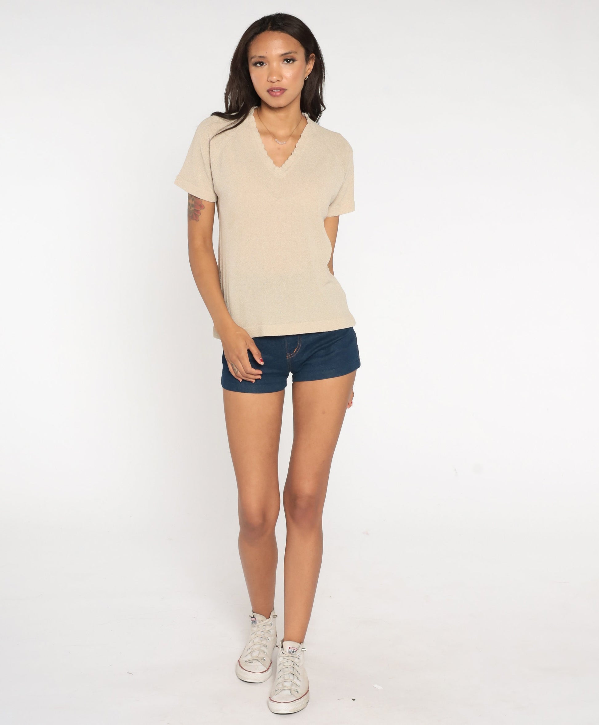 80s Beige V-Neck Raglan Sleeve T-Shirt Medium