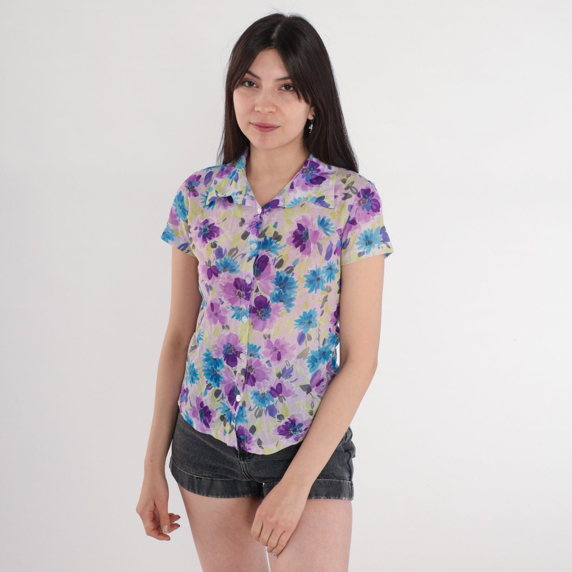 90s Floral Button Up Blouse Lavender Purple Watercolor Print Short Sleeve Small