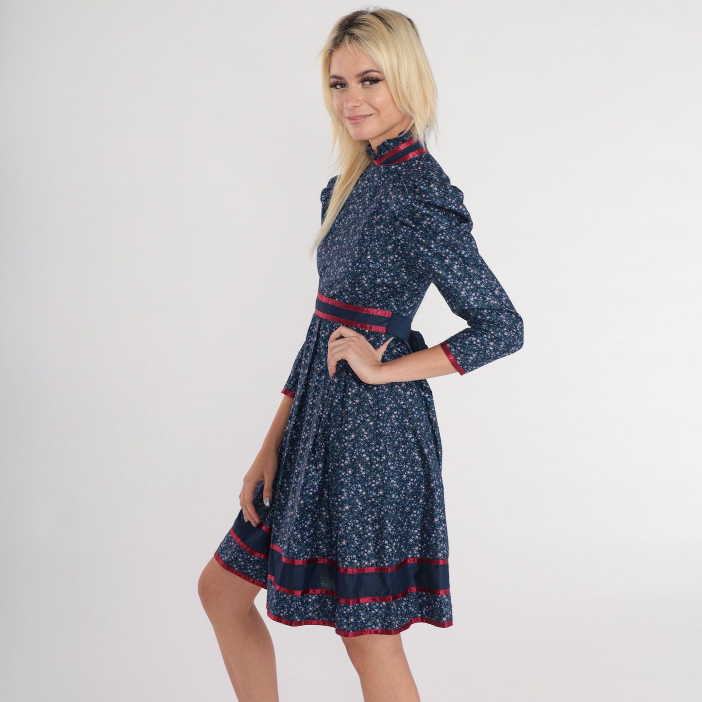 70s Blue Calico Floral Mini Dress Puff Sleeve High Neck Ruffled Babydoll XXS