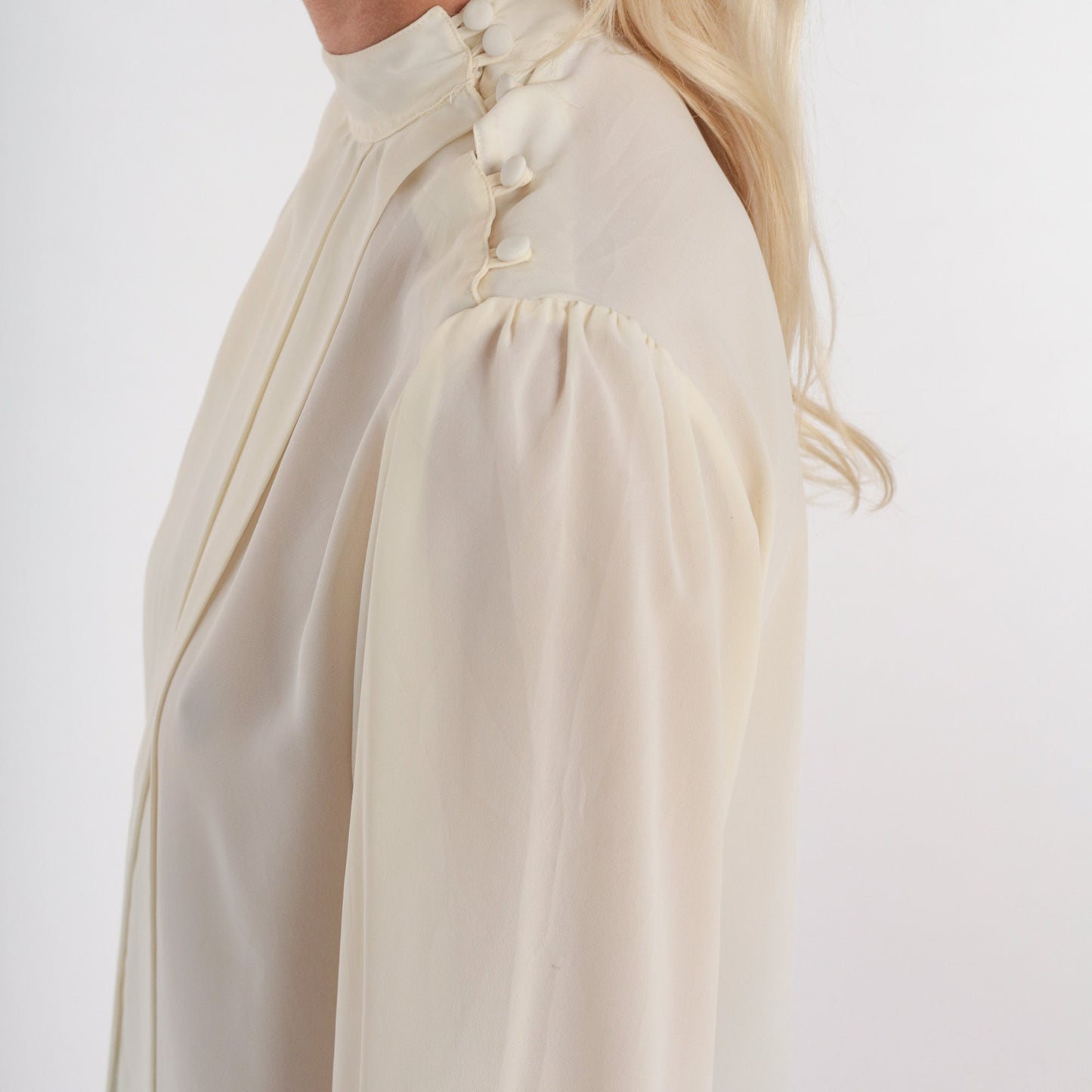 80s Cream Pleated Blouse High Neck Long Sleeve Button Shoulder Extra Small