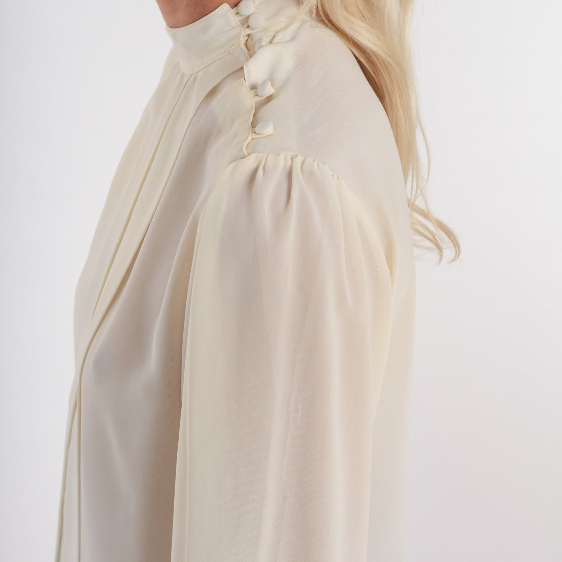 80s Cream Pleated Blouse High Neck Long Sleeve Button Shoulder Extra Small