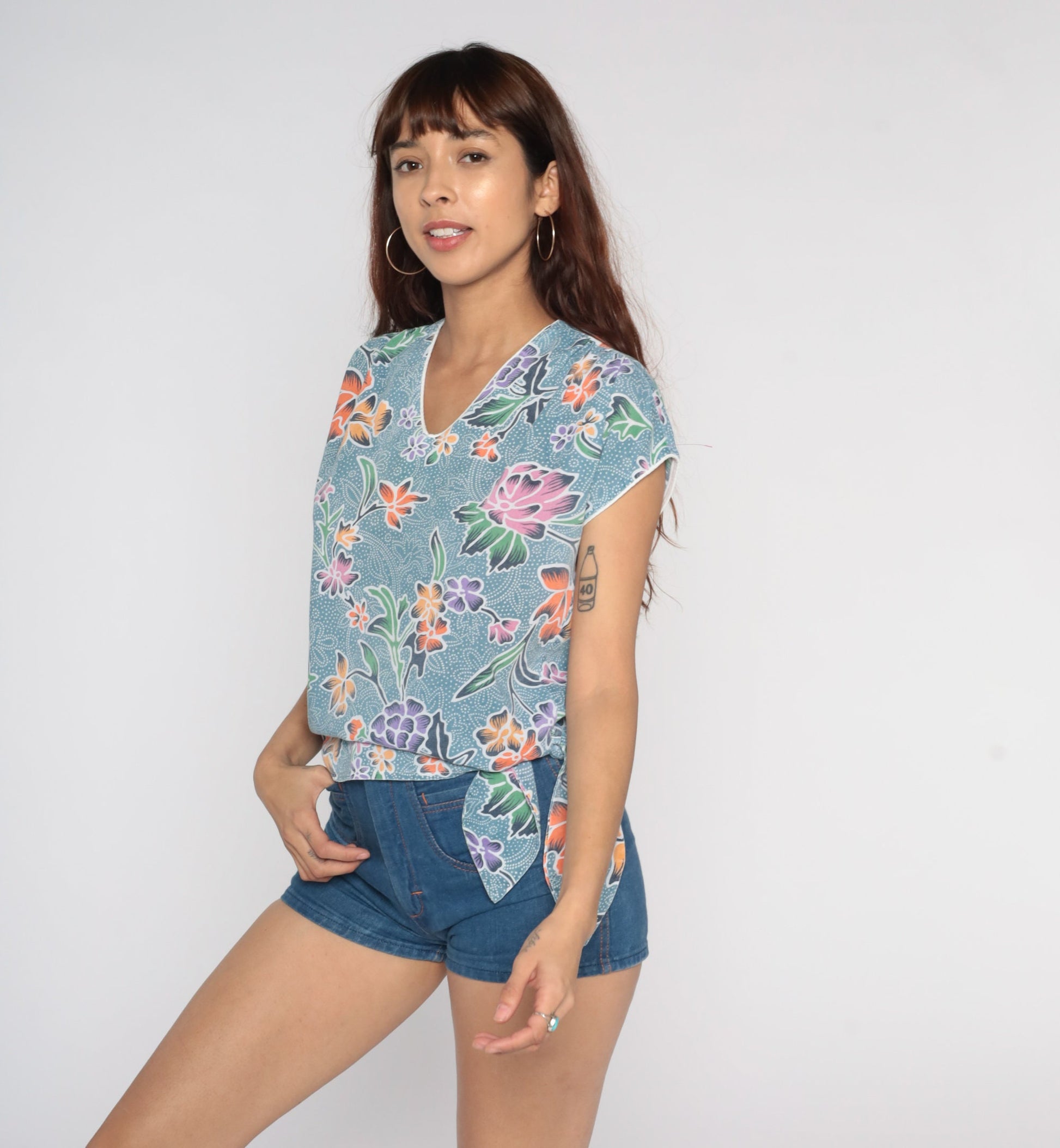 80s Blue Floral Cap Sleeve Blouse Tie Waist V Neck Medium