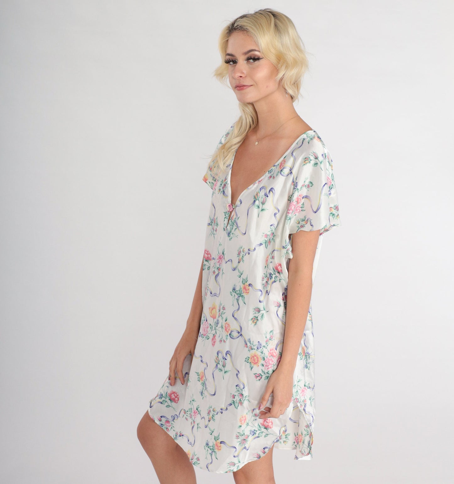 90s White Floral Satin Nightgown Short Sleeve V-Neck Slip Dress Large