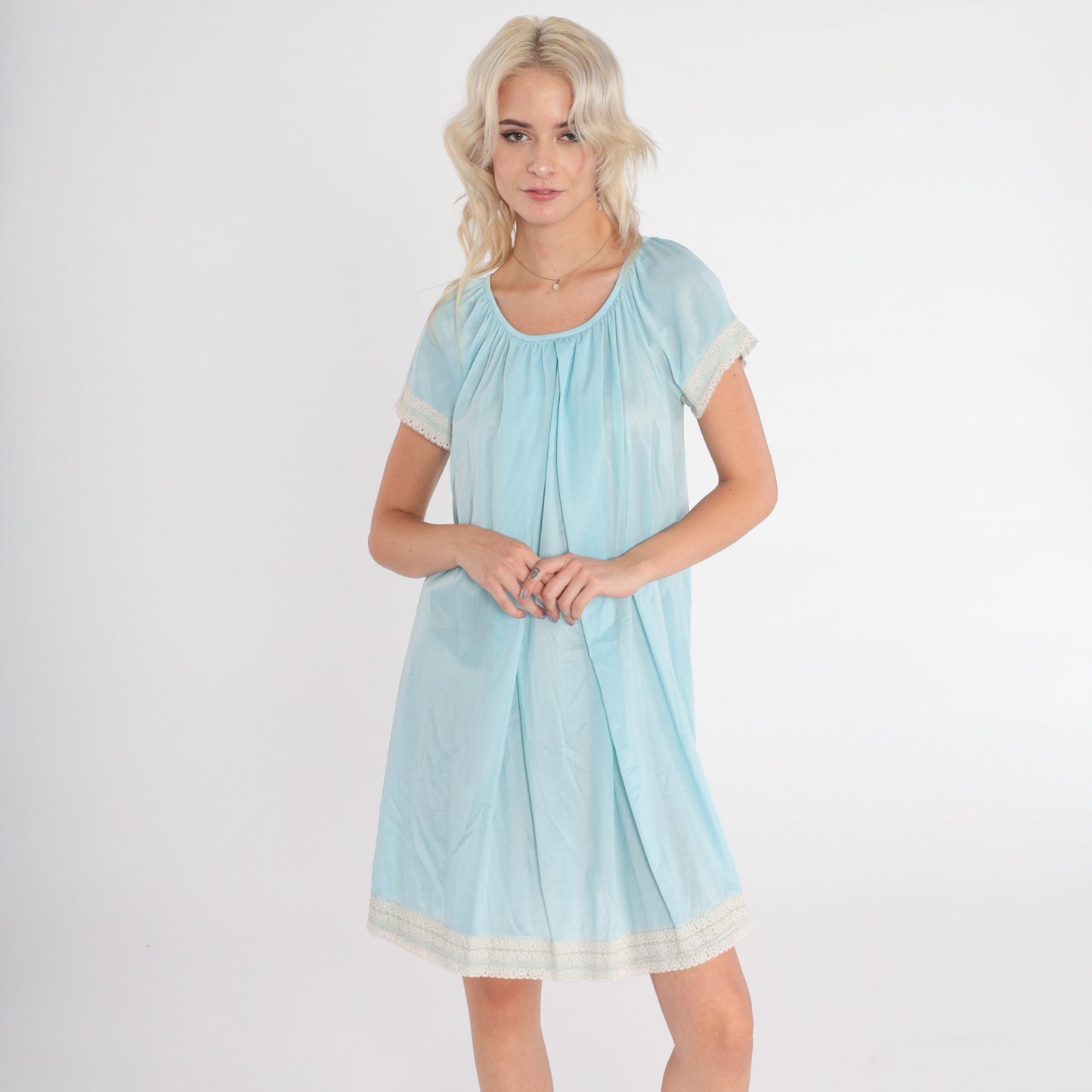 90s Baby Blue Nursing Nightgown Mini Lace Trim Short Sleeve Medium M