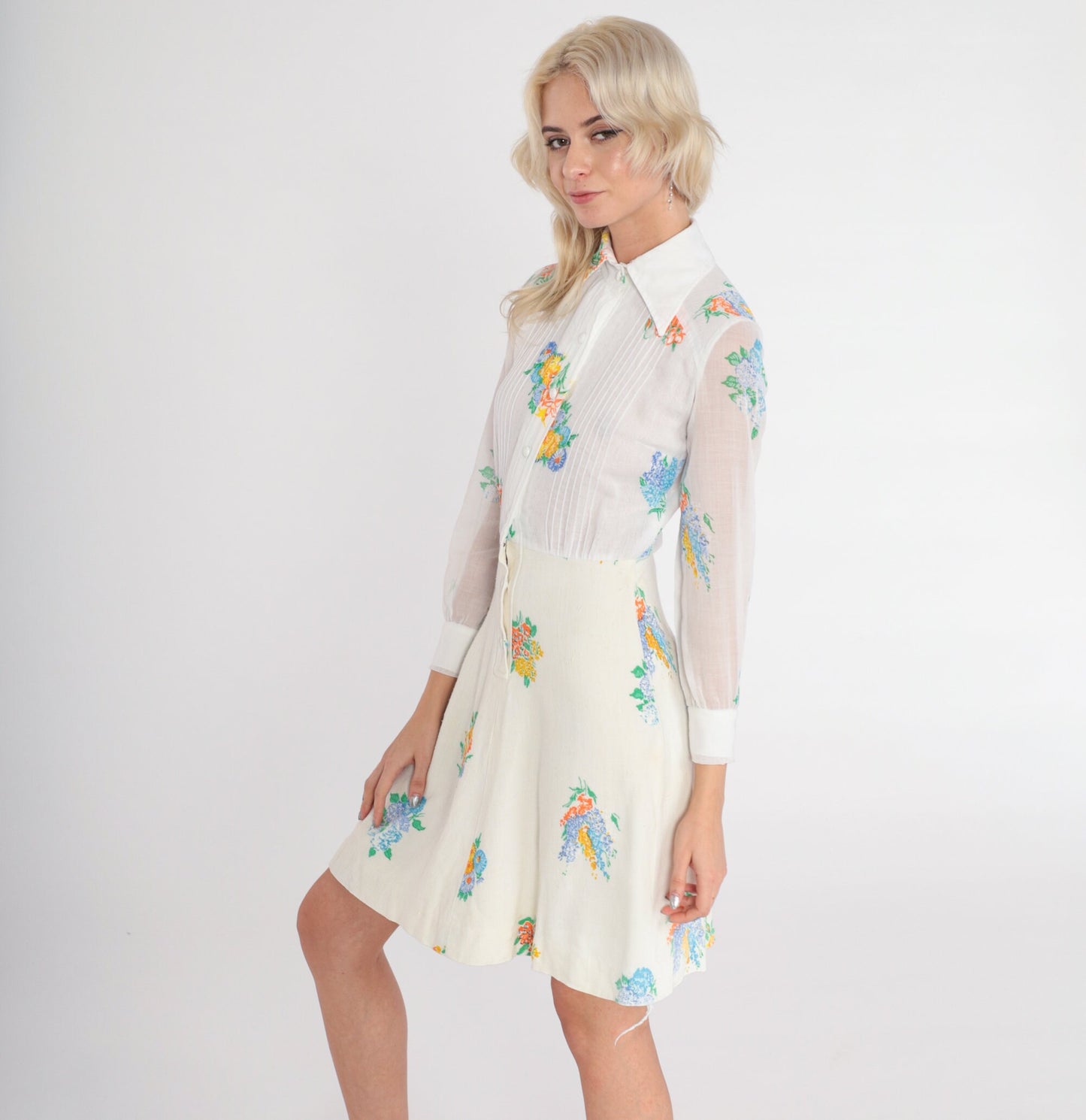 70s White Floral Mini Dress Dagger Collar High Waisted Button Up Long Sleeve Extra Small