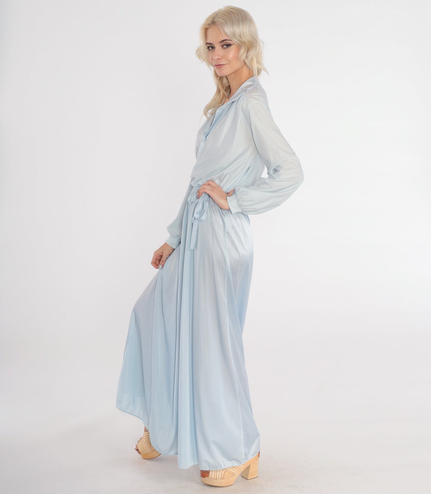 70s Light Blue Maxi Dress Collared V-Neck Long Sleeve High Waisted Medium Large