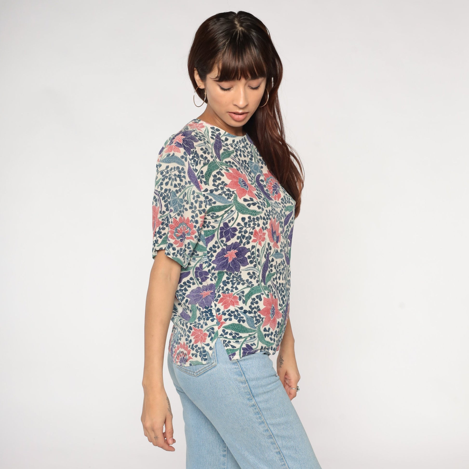 90s Silk Blouse White Indian Batik Floral Print Short Sleeve Medium M