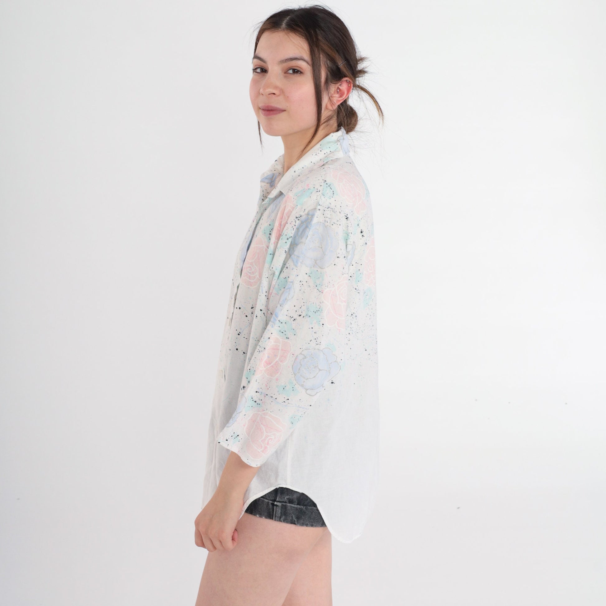 90s Maggie Sweet Floral Button Up Blouse White Glitter Rose Print Large