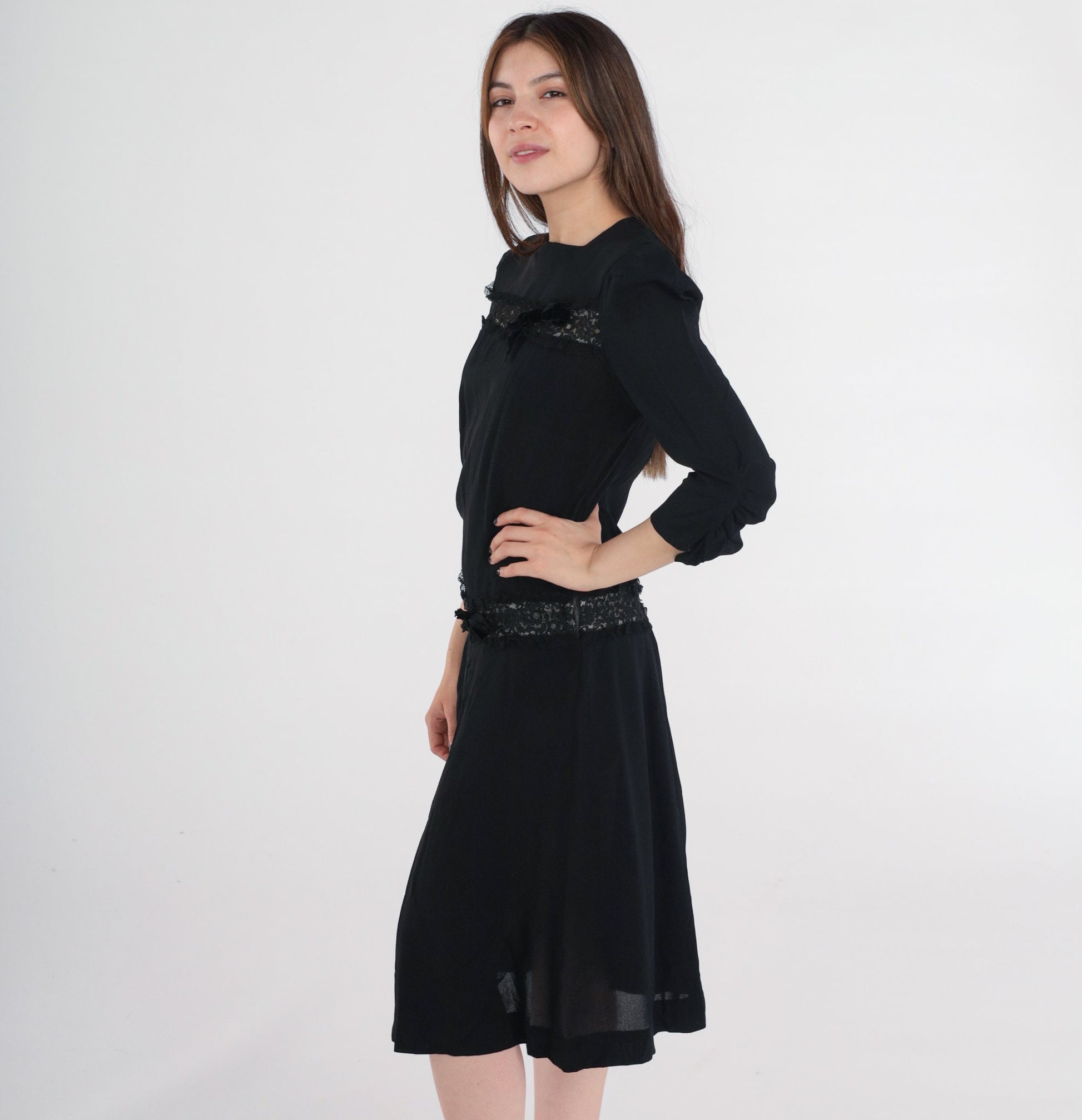 1950s Black Lace Trim Party Dress Shift Drop Waist Bow Tea Length Extra Small